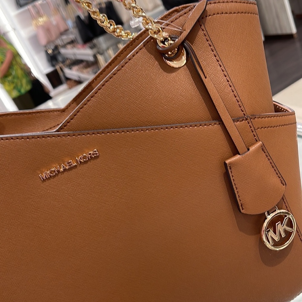 Michael Kors Jet Set Travel Large Chained Tote Shoulder Bag MK Luggage NWT - Picture 13 of 16